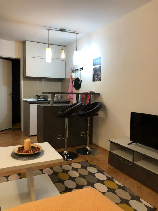 Apartman Ana Apartment Dusanovac ภายนอก รูปภาพ